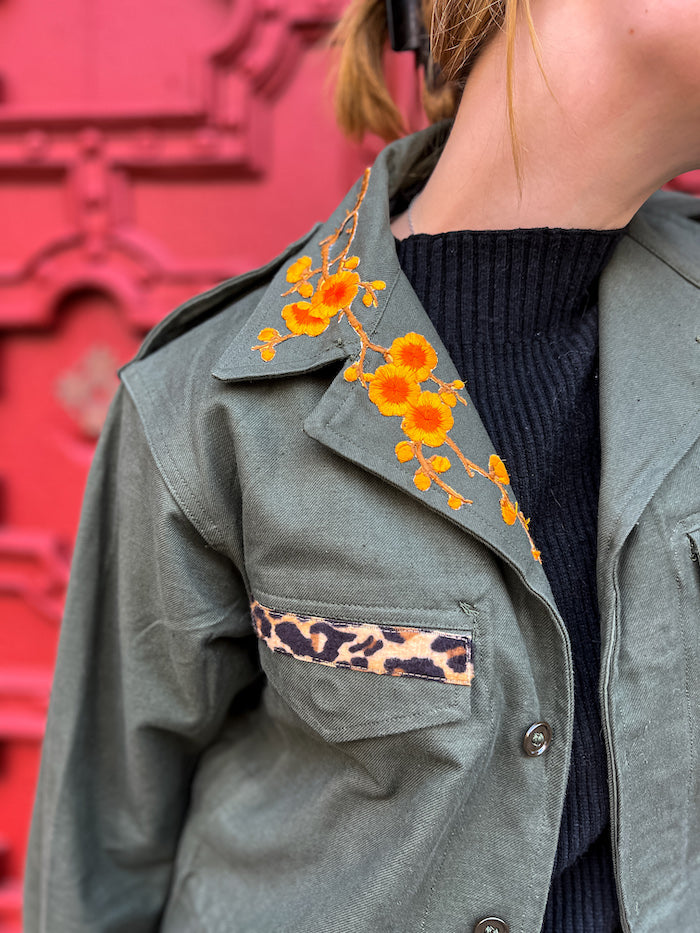 Veste militaire personnalisée à la main Frida Kahlo