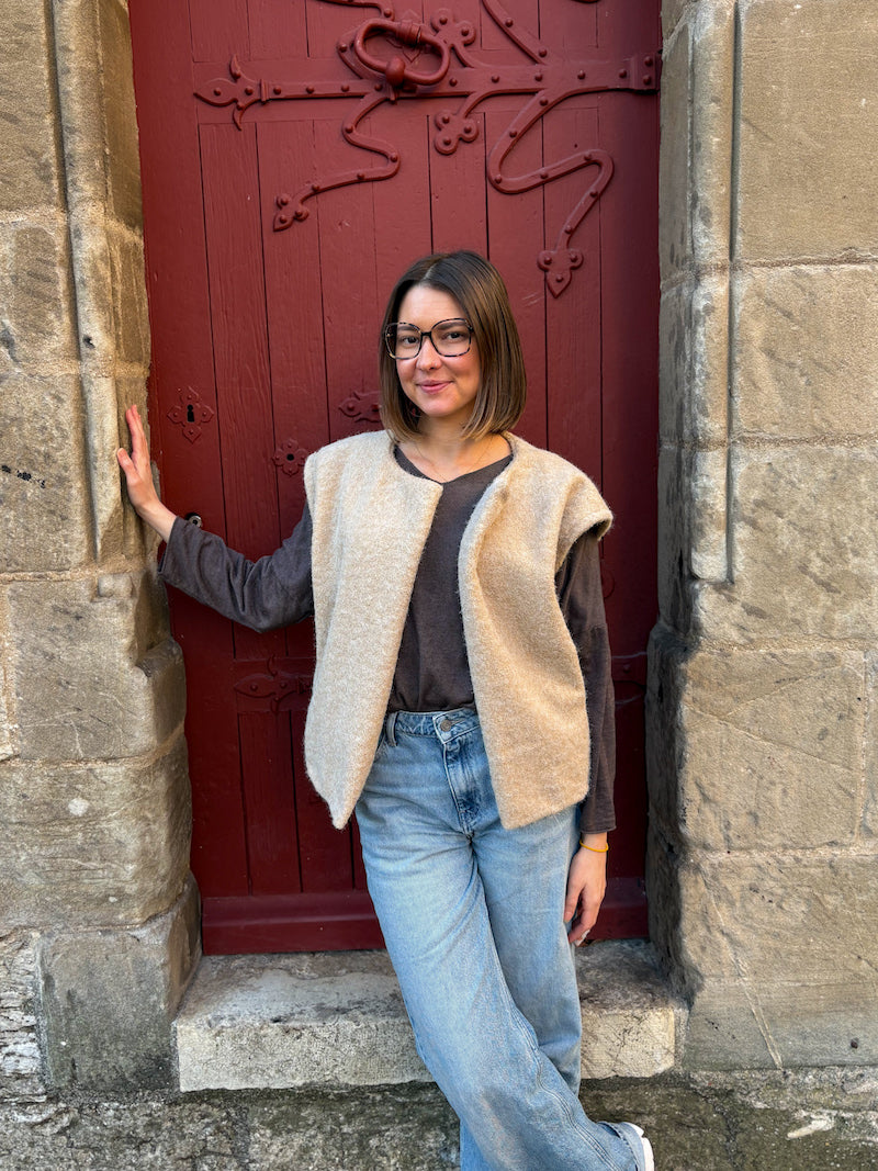 Gilet sans manches blanc cassé moumoute