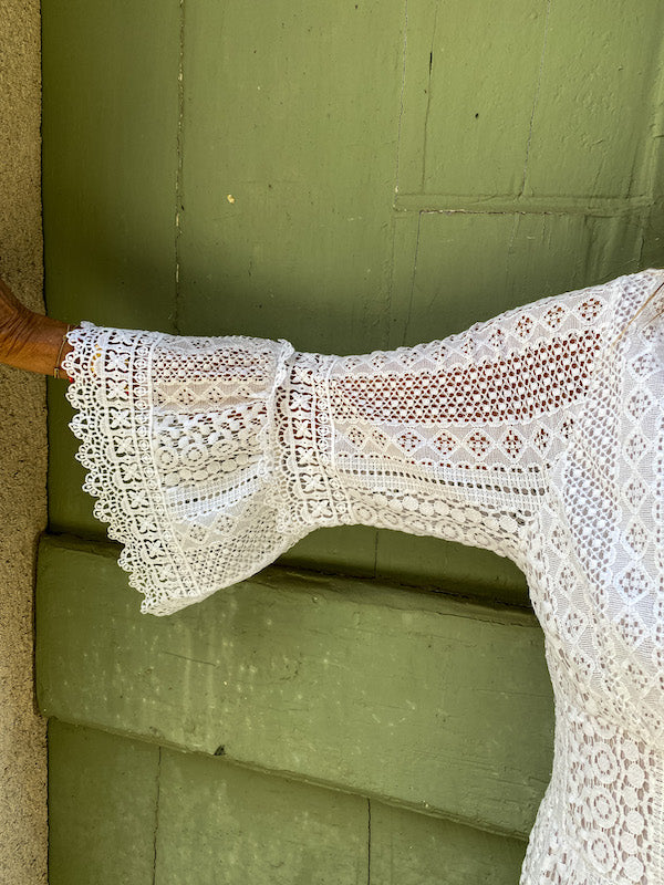 Robe longue blanche bohème en dentelle